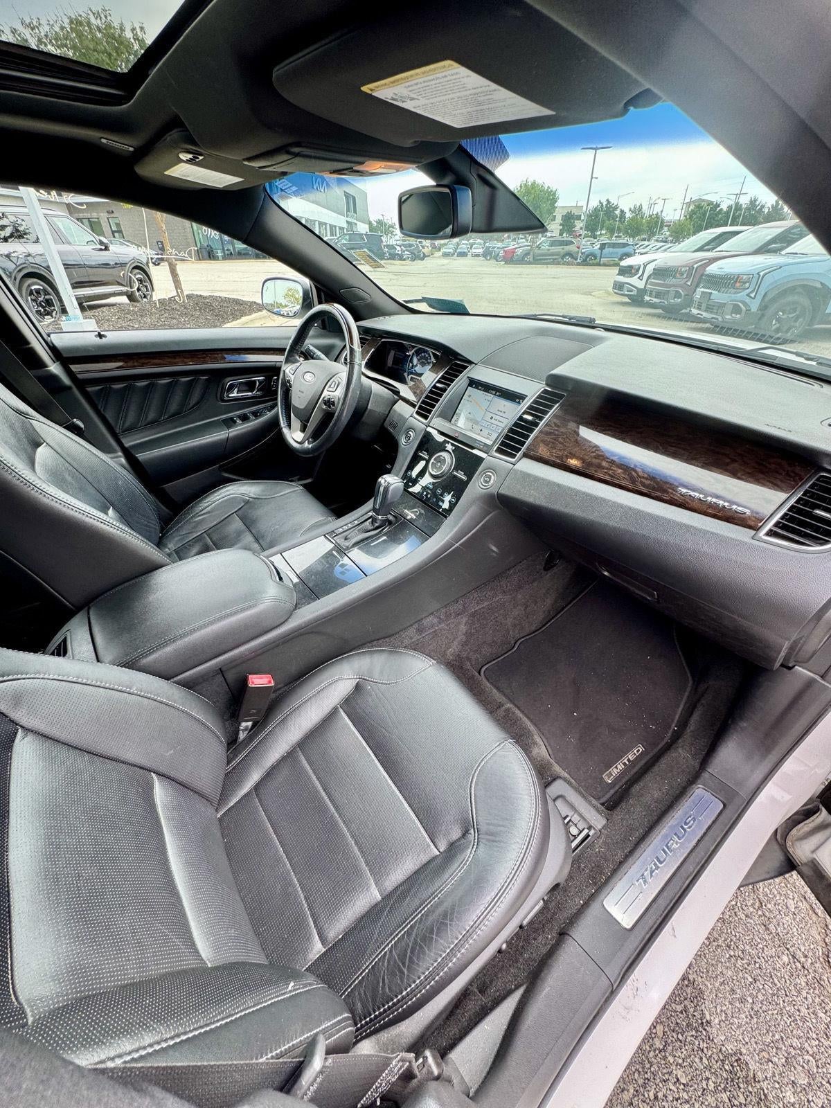 2016 Ford Taurus LIMITED