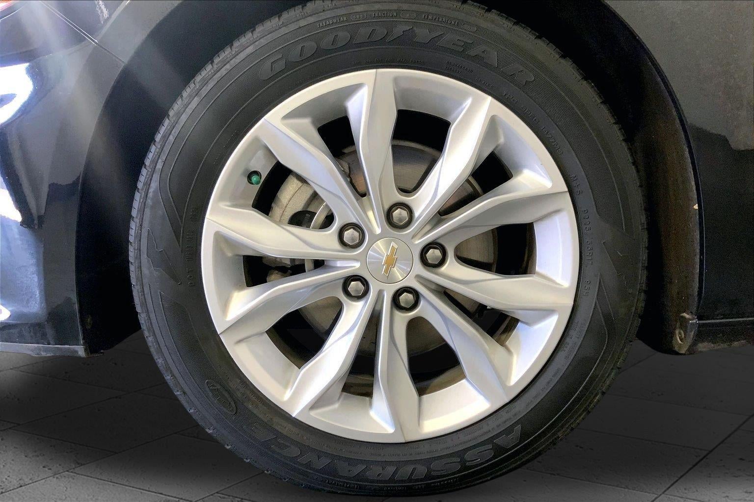 2025 Chevrolet Malibu LT