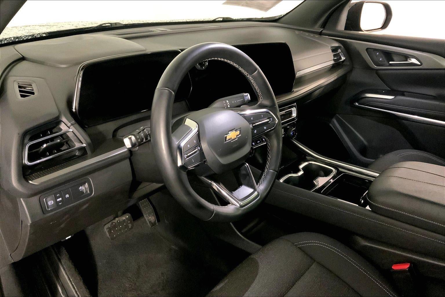 2024 Chevrolet Traverse FWD LT