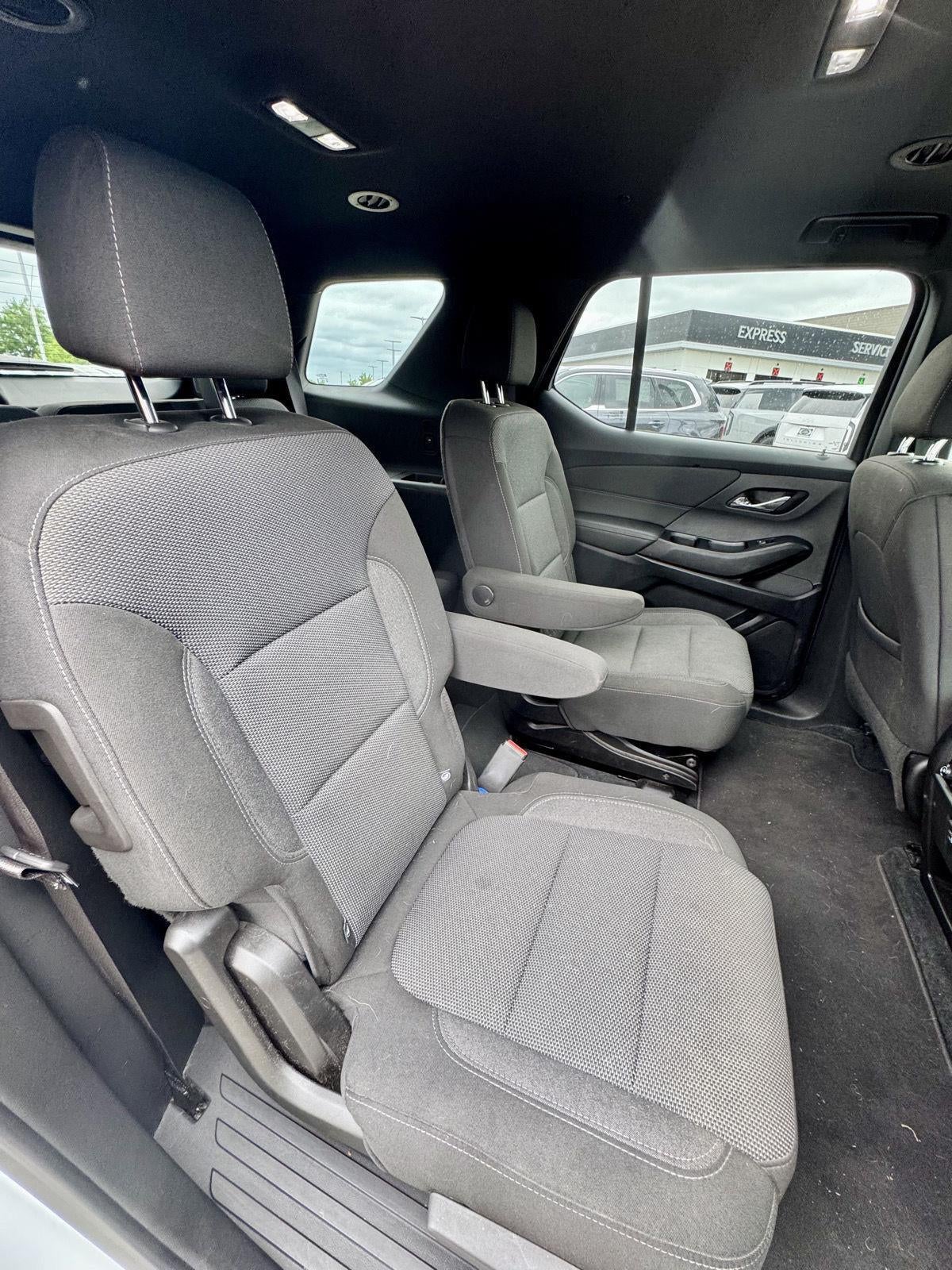 2022 Chevrolet TRAVERSE LT CLOTH