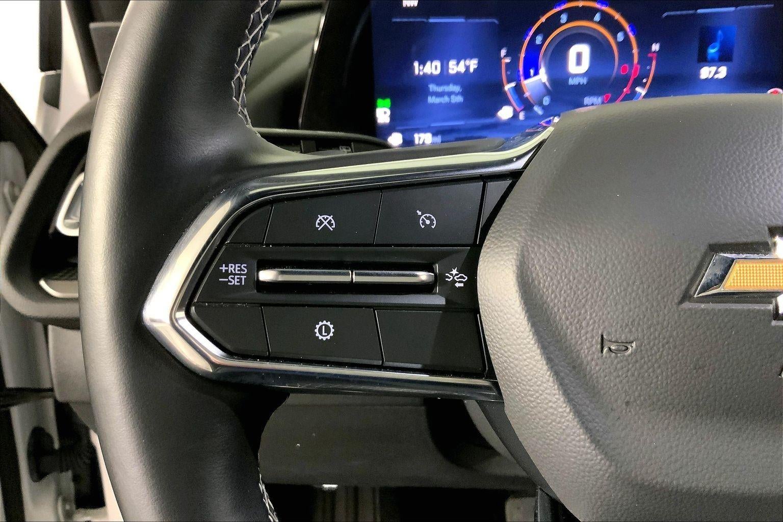 2025 Chevrolet Traverse FWD LT