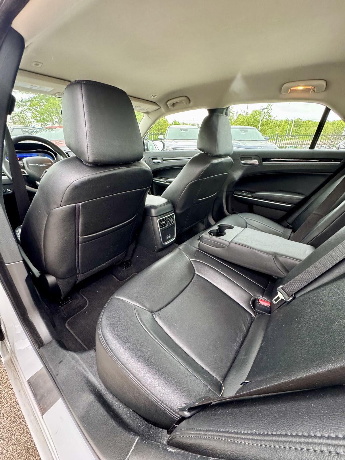 2023 Chrysler 300 Touring