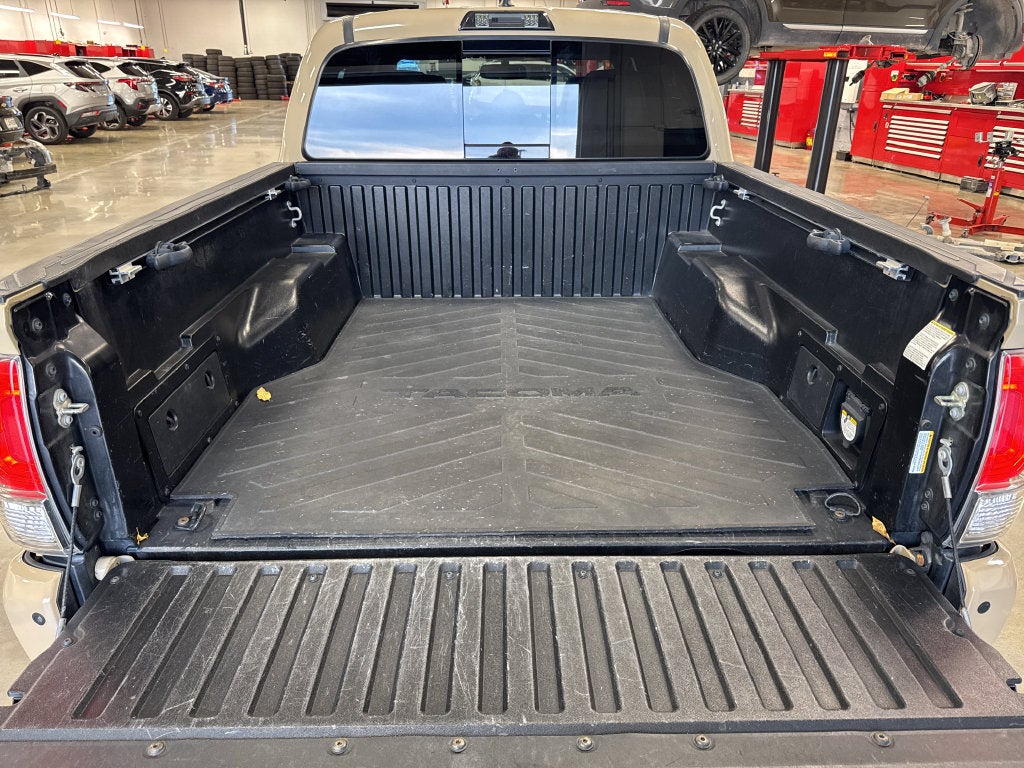 2017 Toyota Tacoma Limited V6