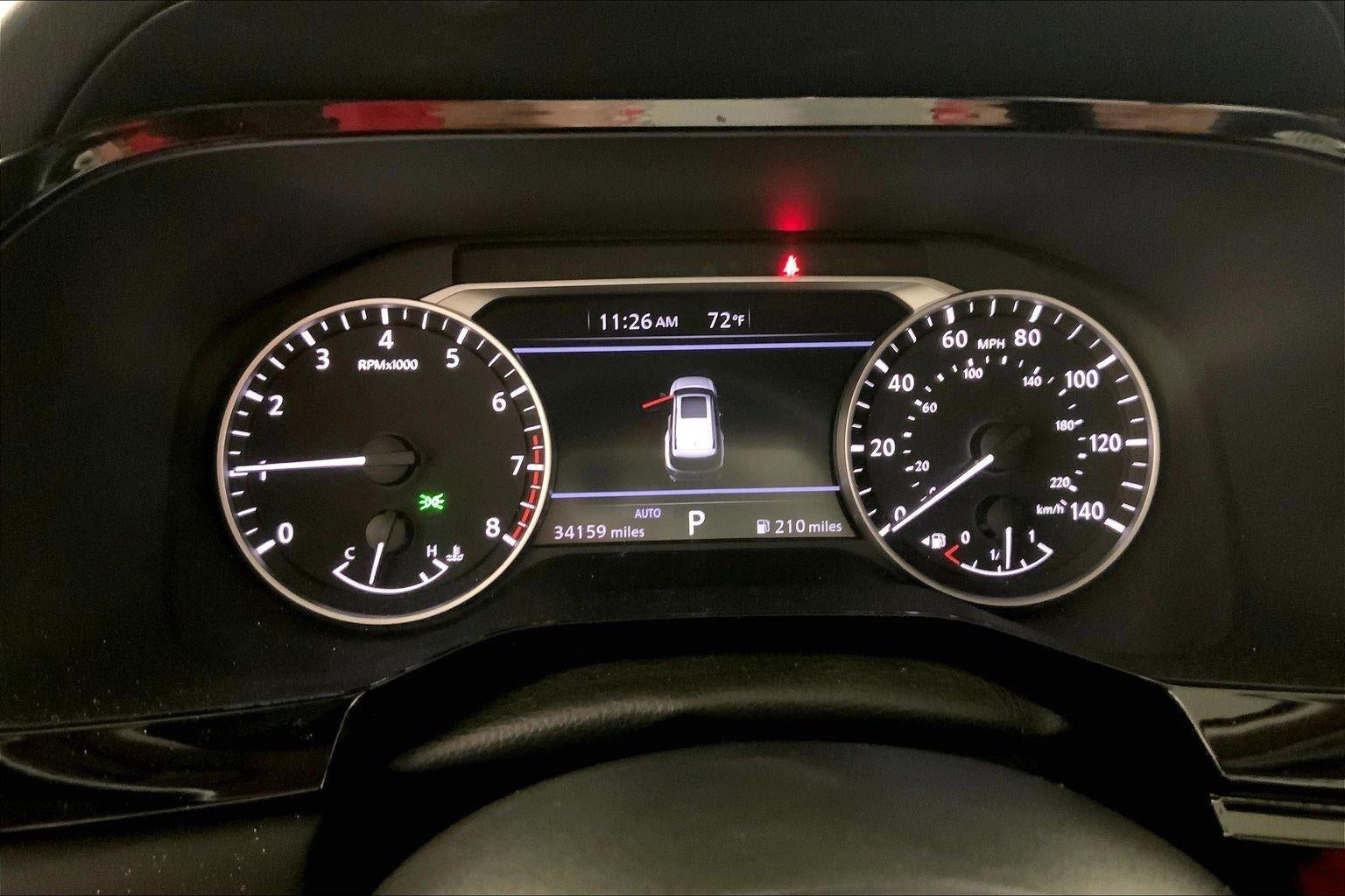 2025 Nissan Pathfinder SV