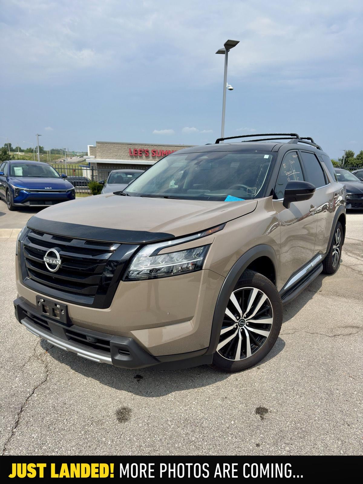 2024 Nissan Pathfinder Platinum