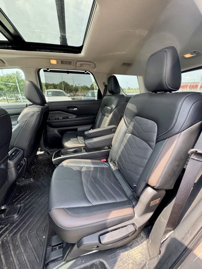 2024 Nissan Pathfinder Platinum