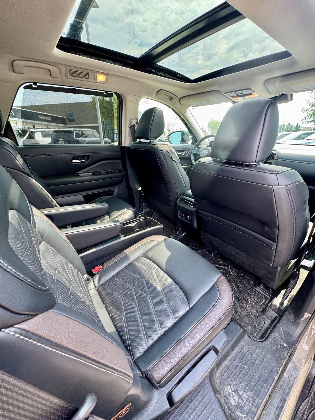 2024 Nissan Pathfinder Platinum