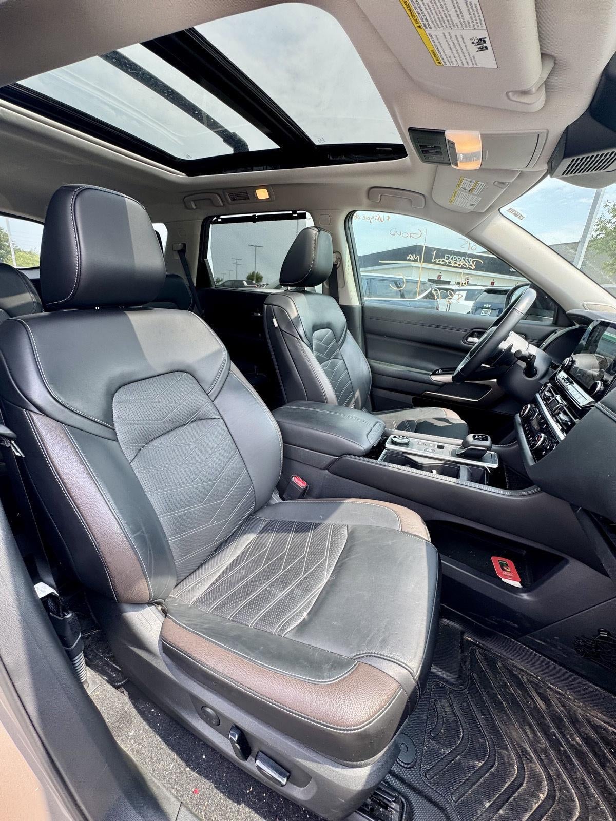 2024 Nissan Pathfinder Platinum