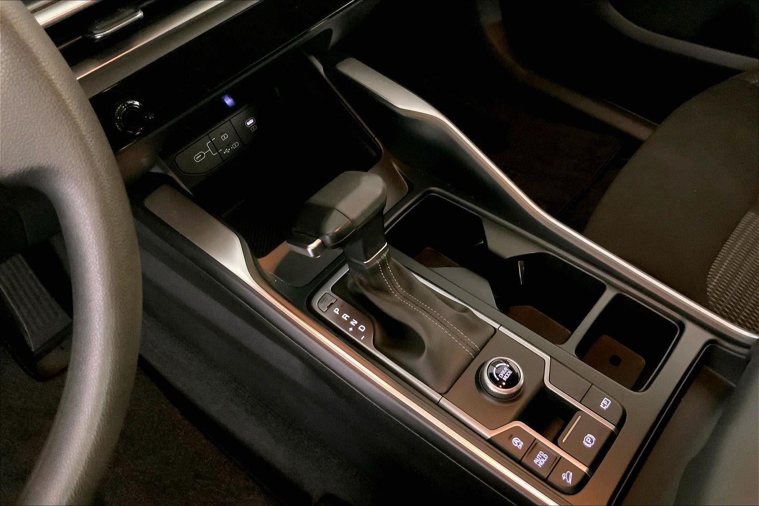 2024 Kia Sorento LX