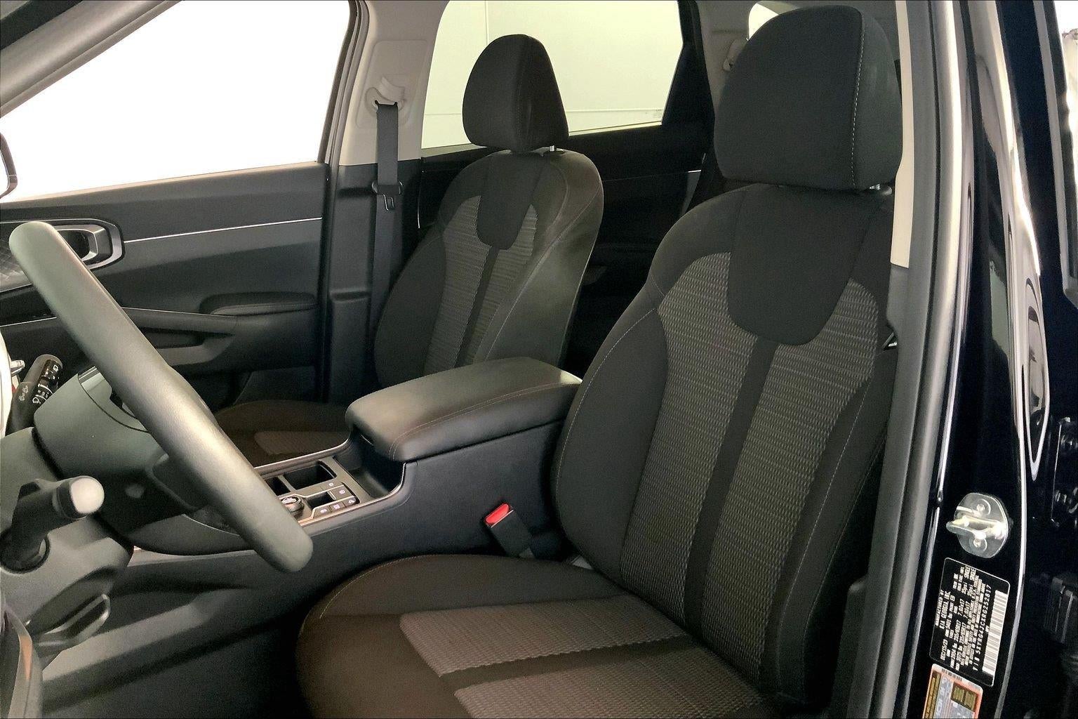 2024 Kia Sorento LX