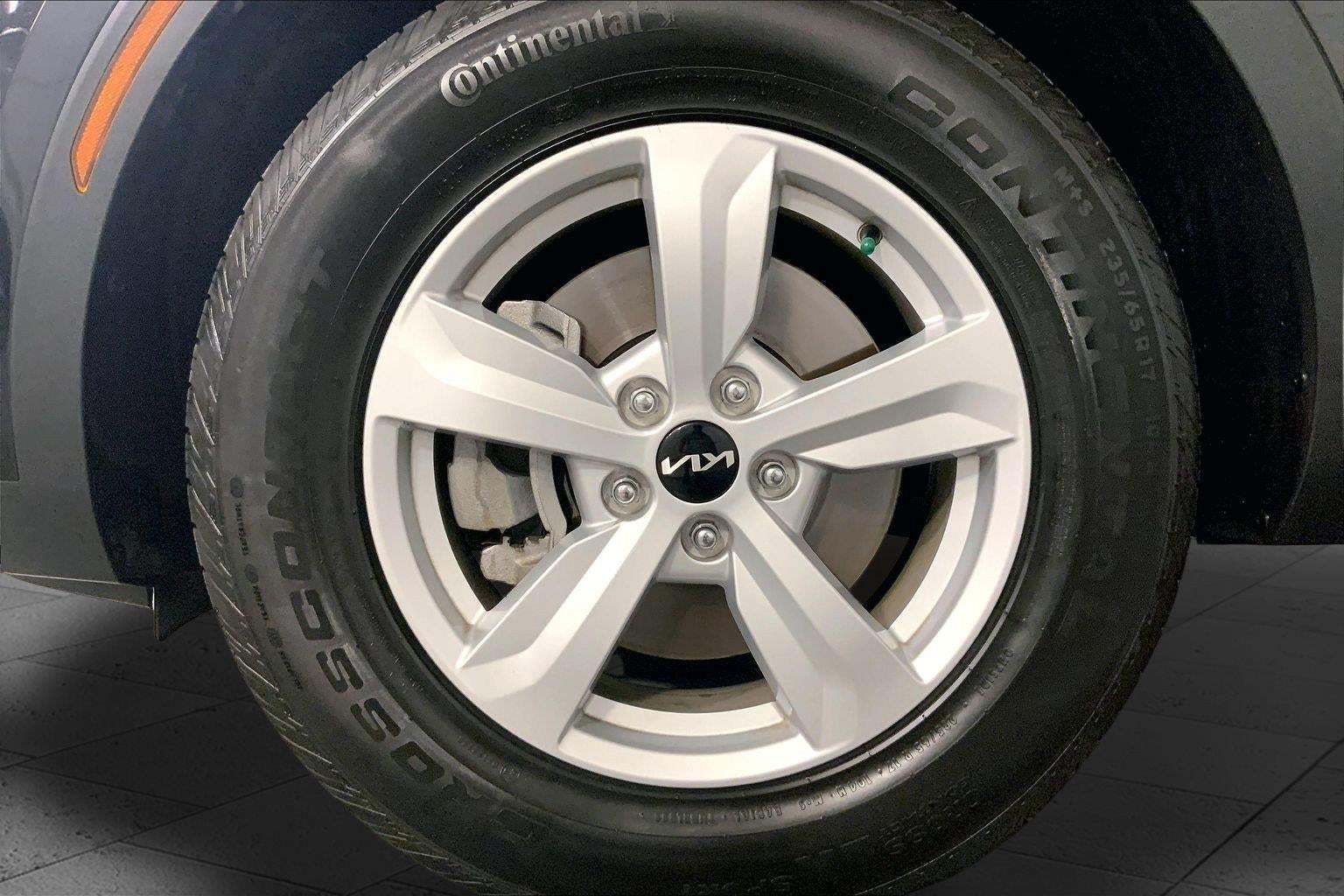 2024 Kia Sorento LX