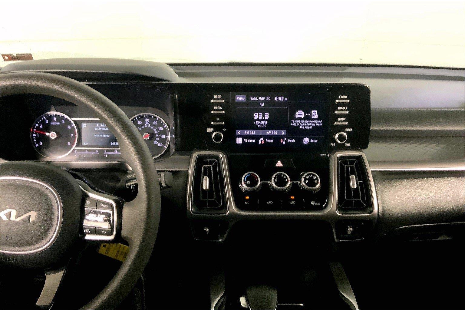 2023 Kia Sorento LX