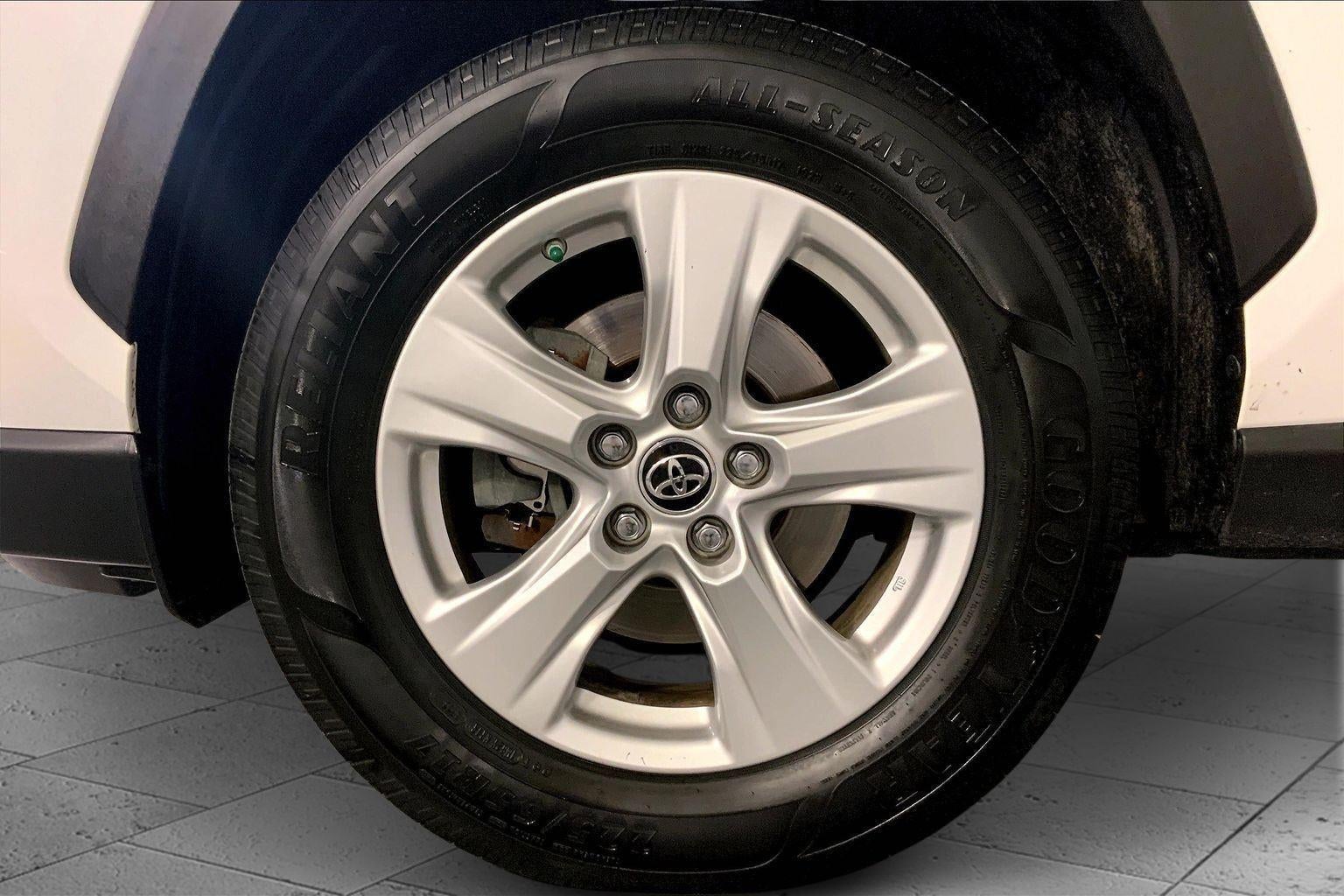 2019 Toyota RAV4 Hybrid LE