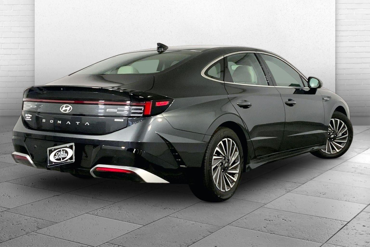 2025 Hyundai Sonata Hybrid SEL
