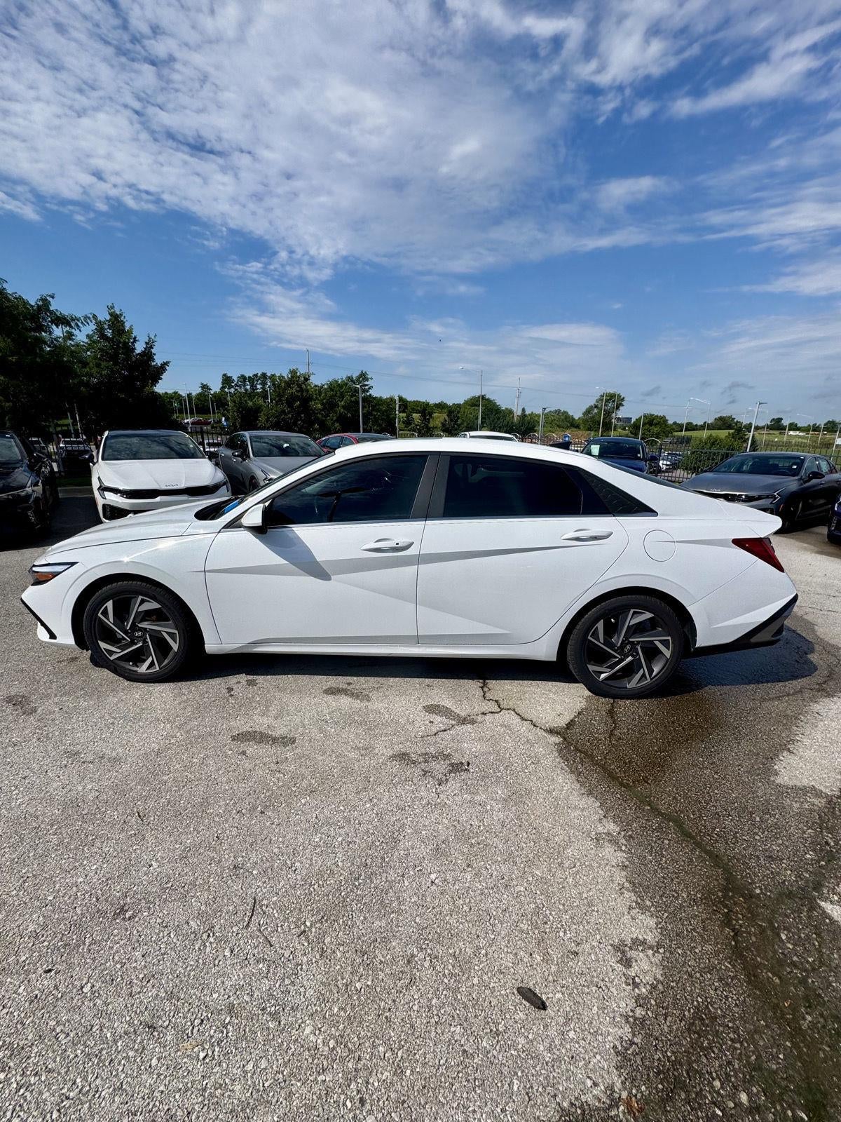 2024 Hyundai Elantra SEL