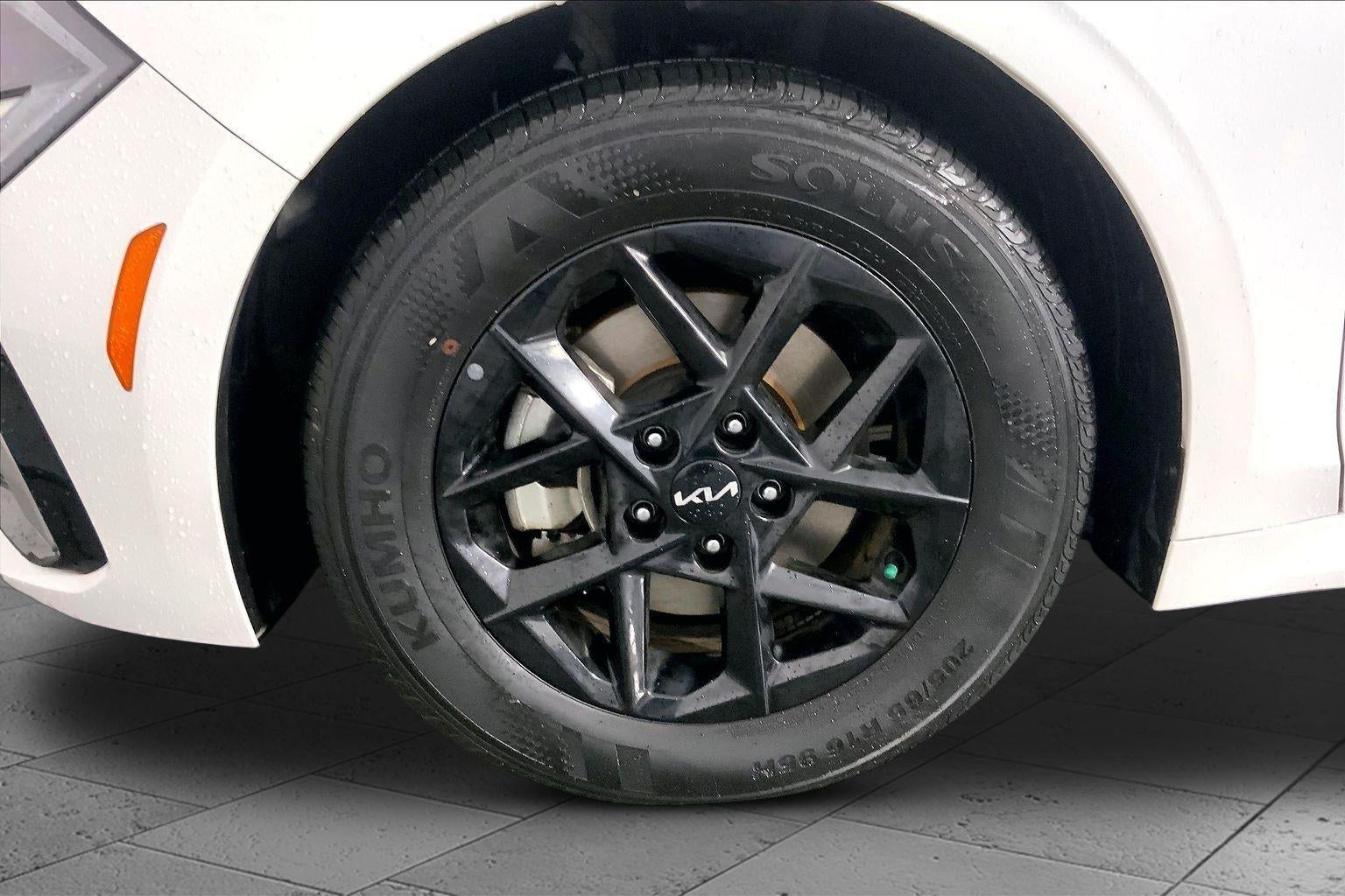 2025 Kia K5 LXS