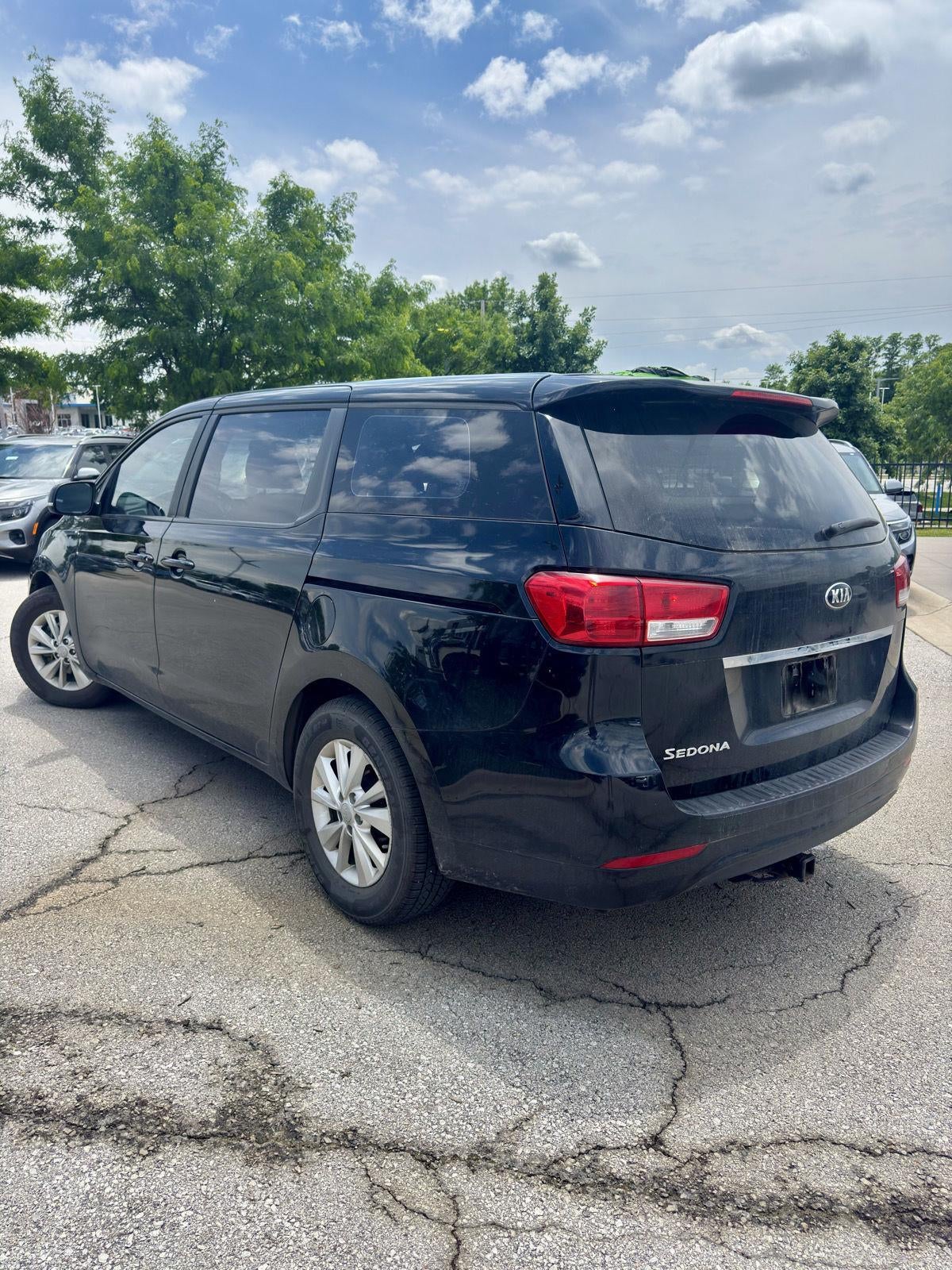 2017 Kia Sedona L