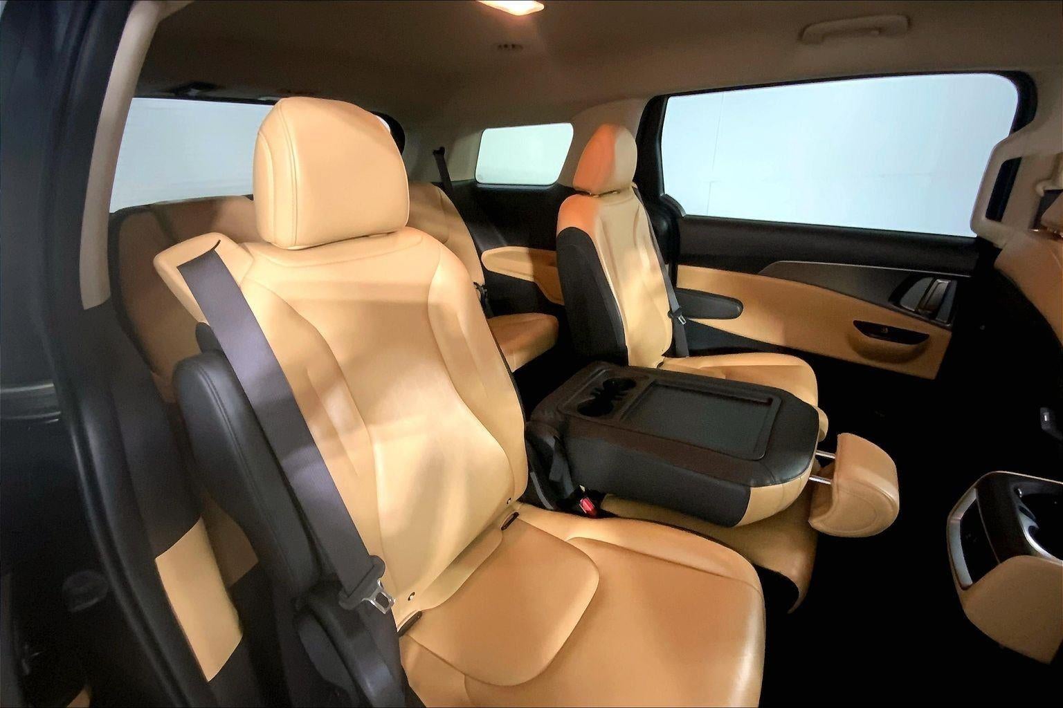 2023 Kia Carnival LX