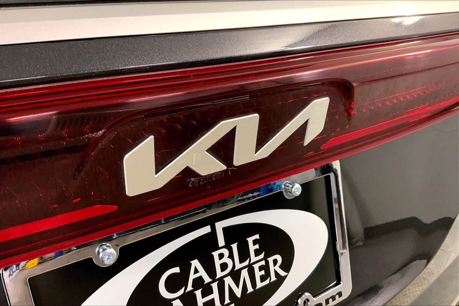 2023 Kia Carnival LX