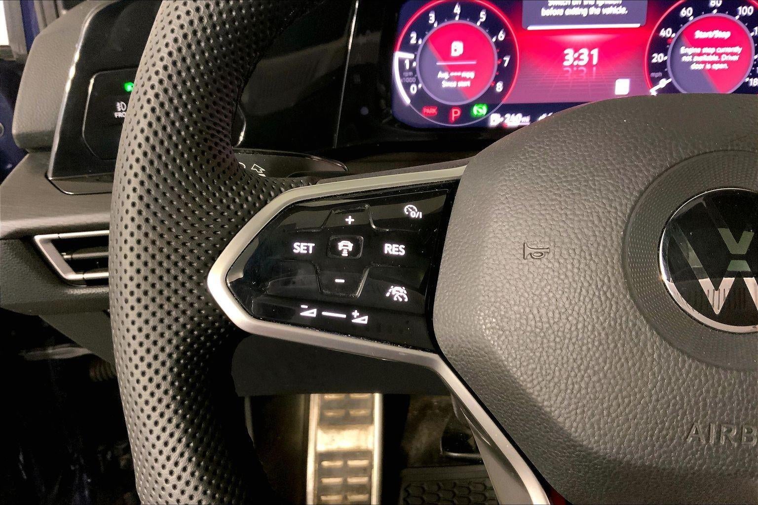 2022 Volkswagen Golf GTI SE