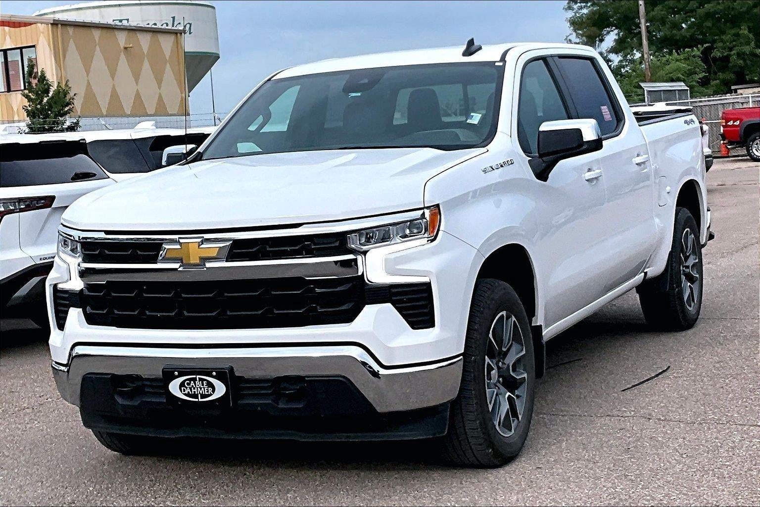 2025 Chevrolet Silverado 1500 LT