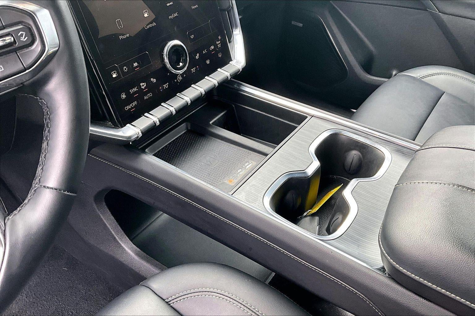 2024 GMC Acadia Elevation