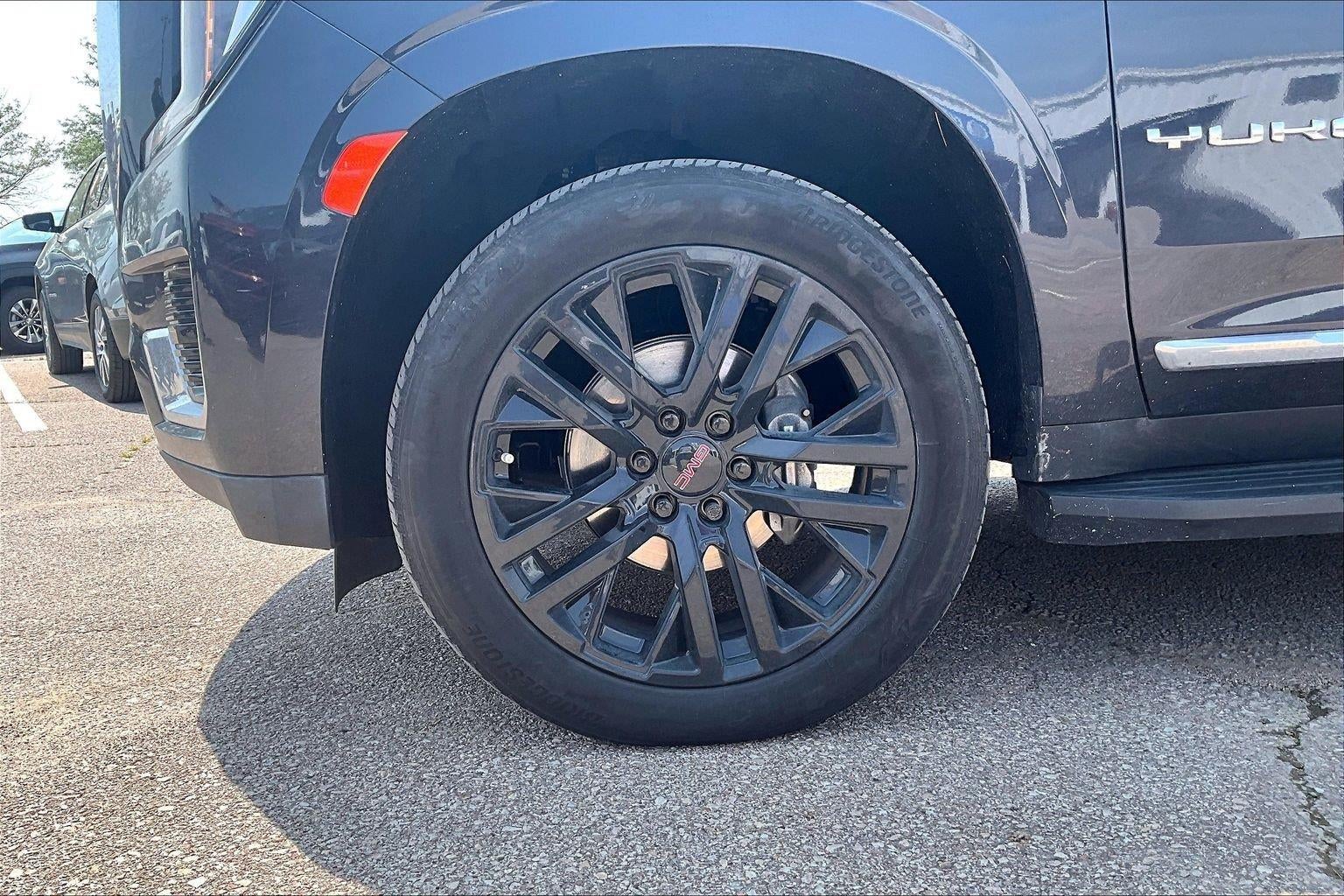 2023 GMC Yukon XL SLT