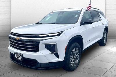2024 Chevrolet Traverse LT