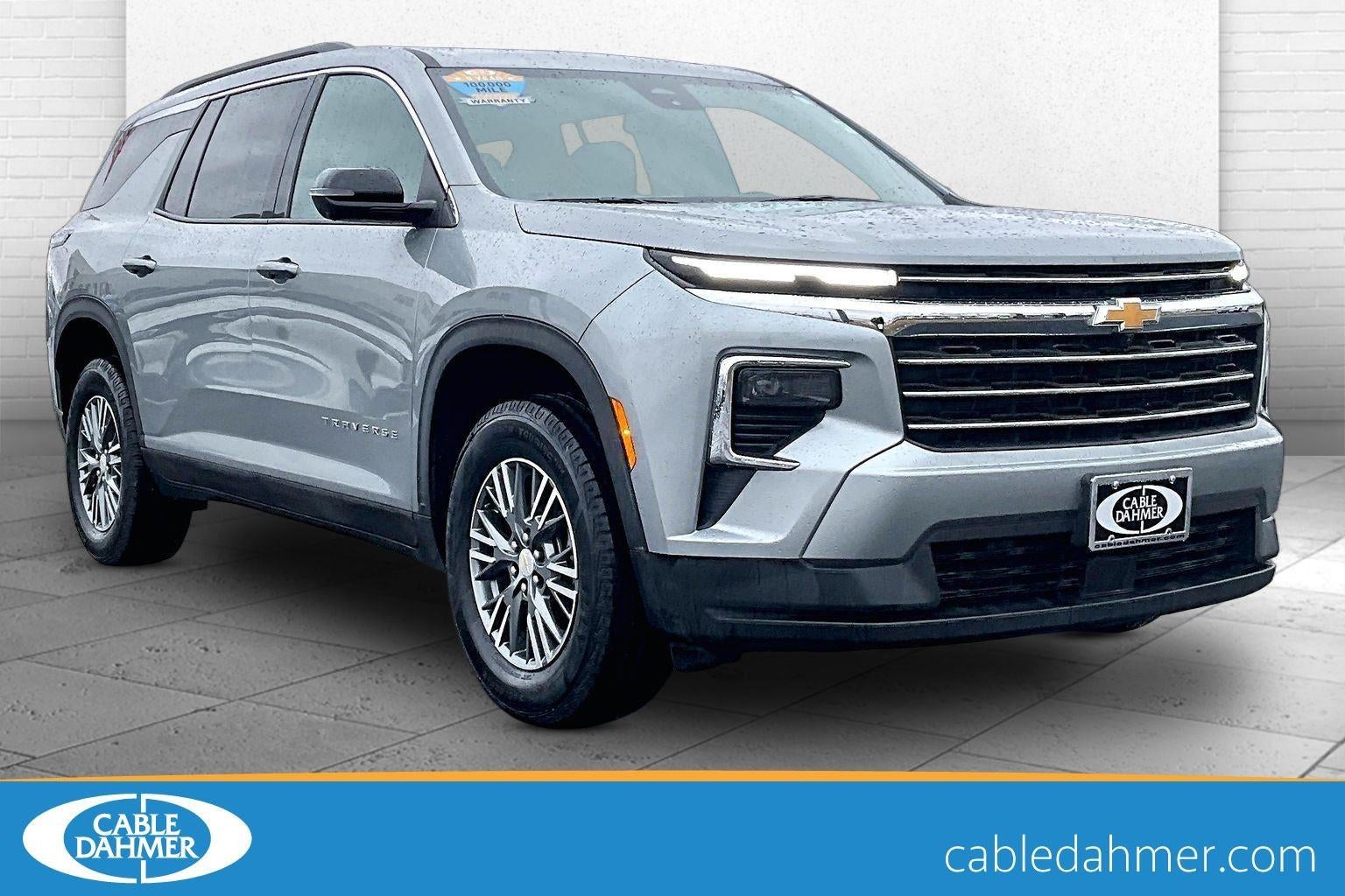 2024 Chevrolet Traverse LT