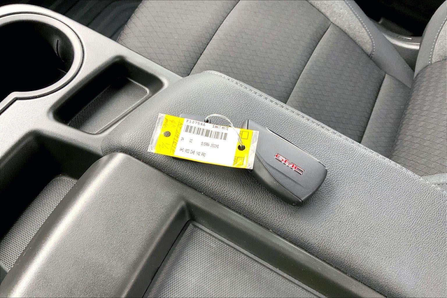 2024 GMC Sierra 2500 HD Pro