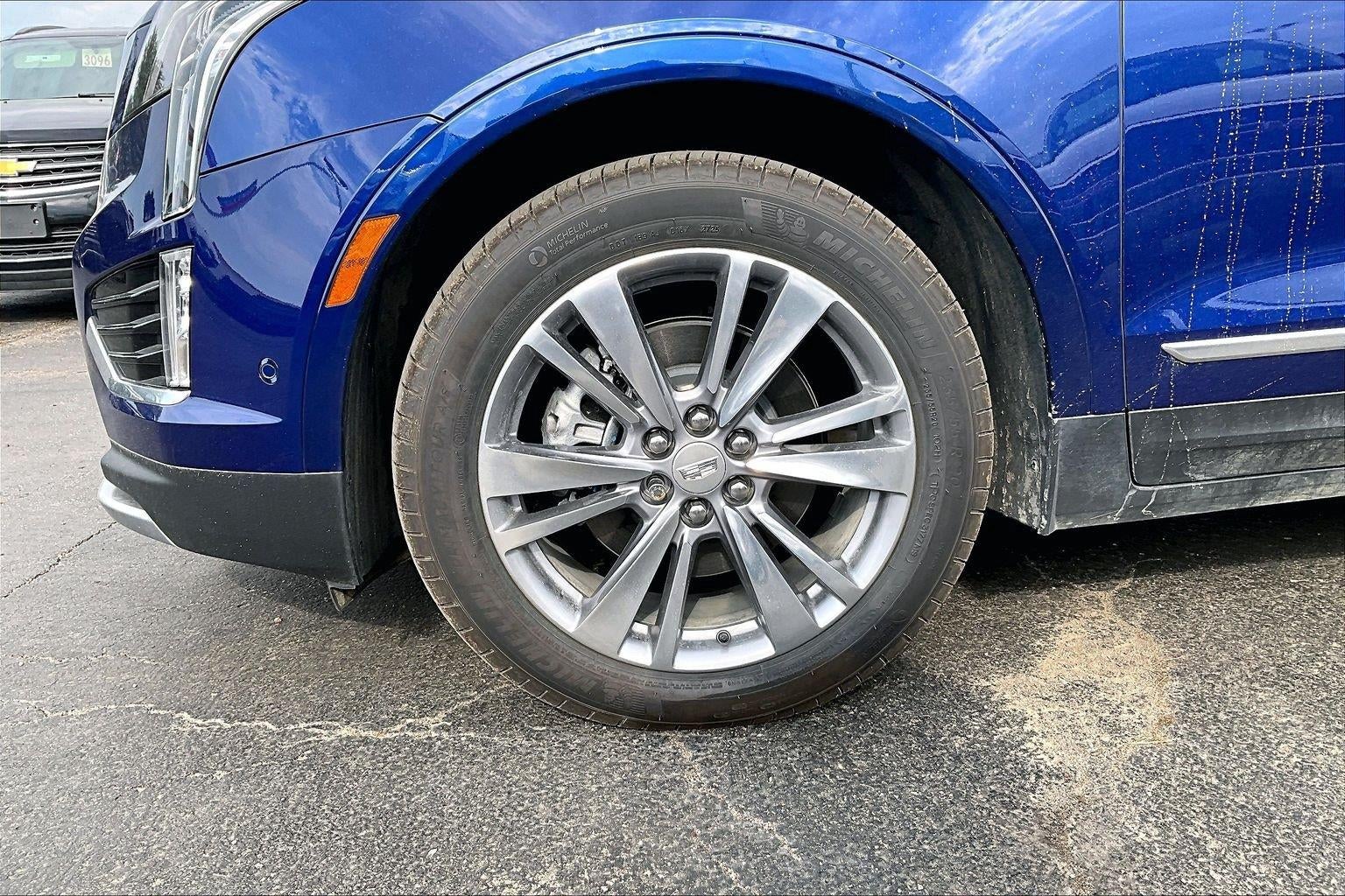 2025 Cadillac XT5 Premium Luxury