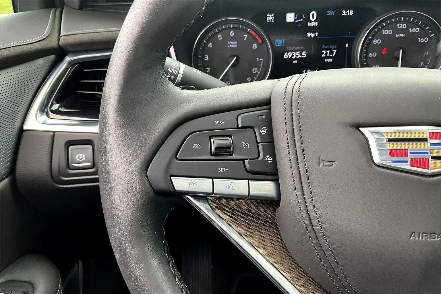 2022 Cadillac XT6 Premium Luxury