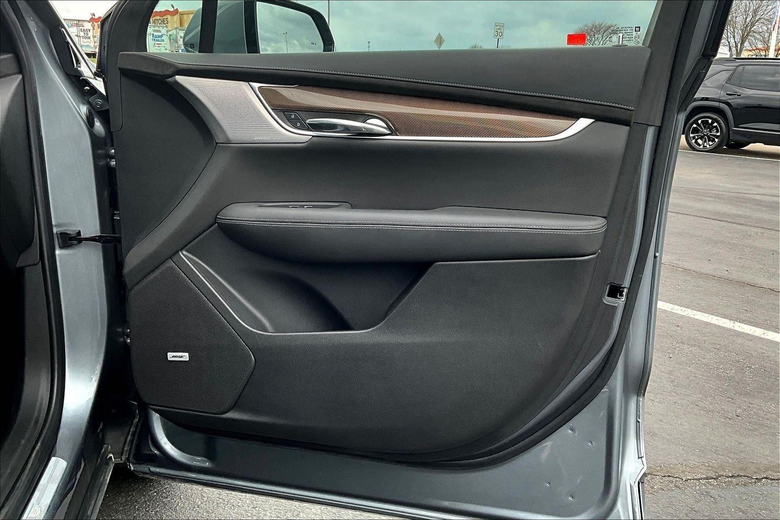 2022 Cadillac XT6 Premium Luxury