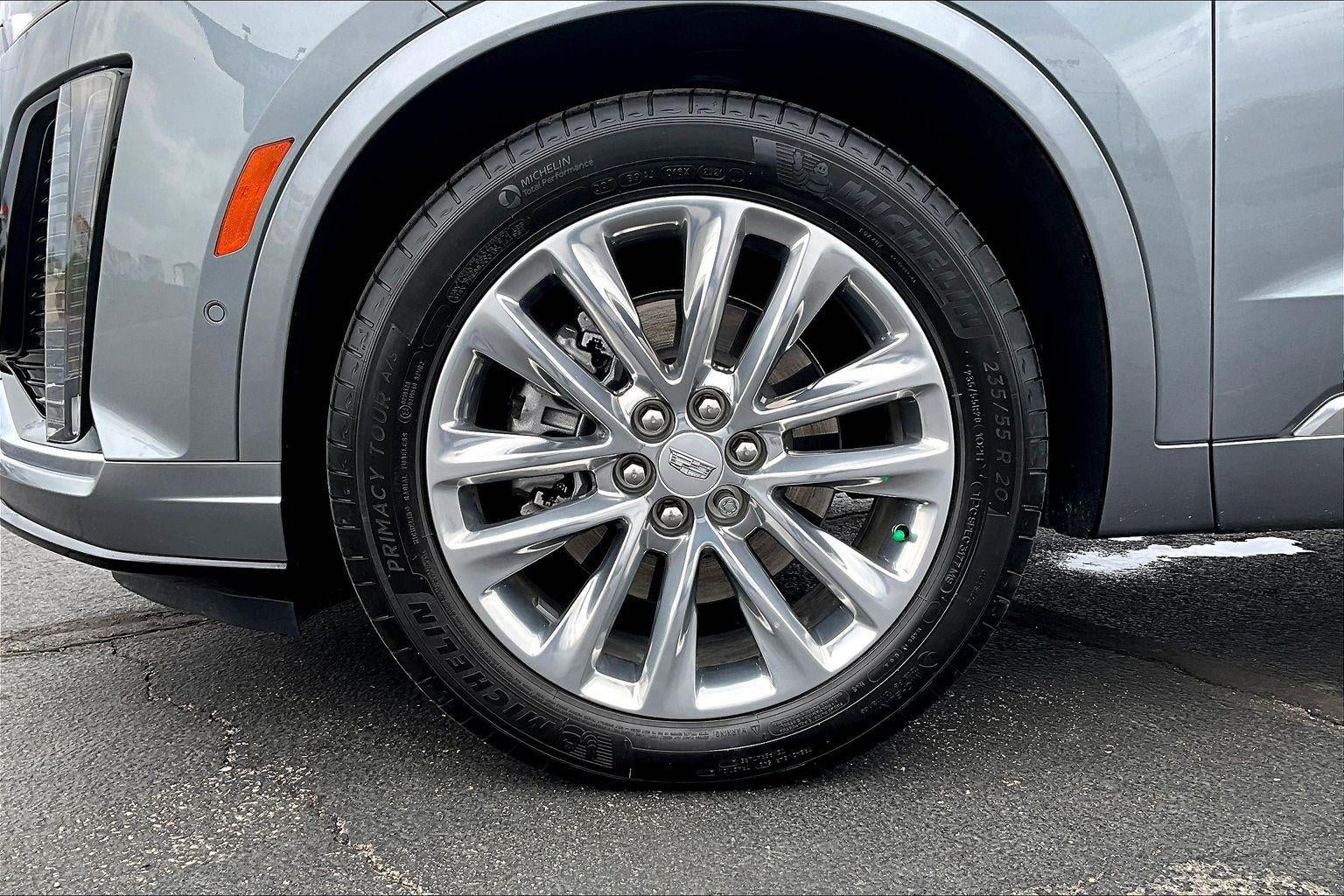 2022 Cadillac XT6 Premium Luxury