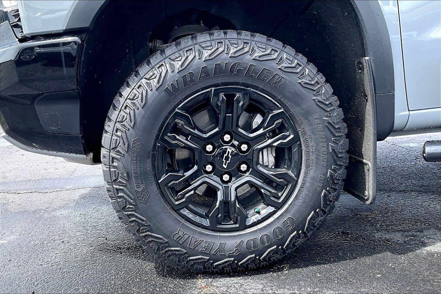 2025 Chevrolet Silverado 1500 ZR2