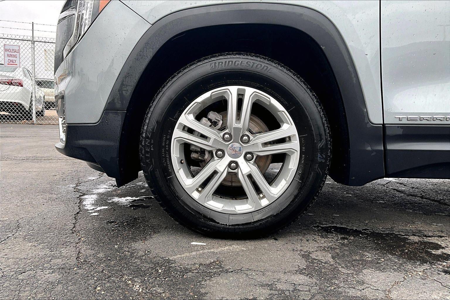 2024 GMC Terrain SLE