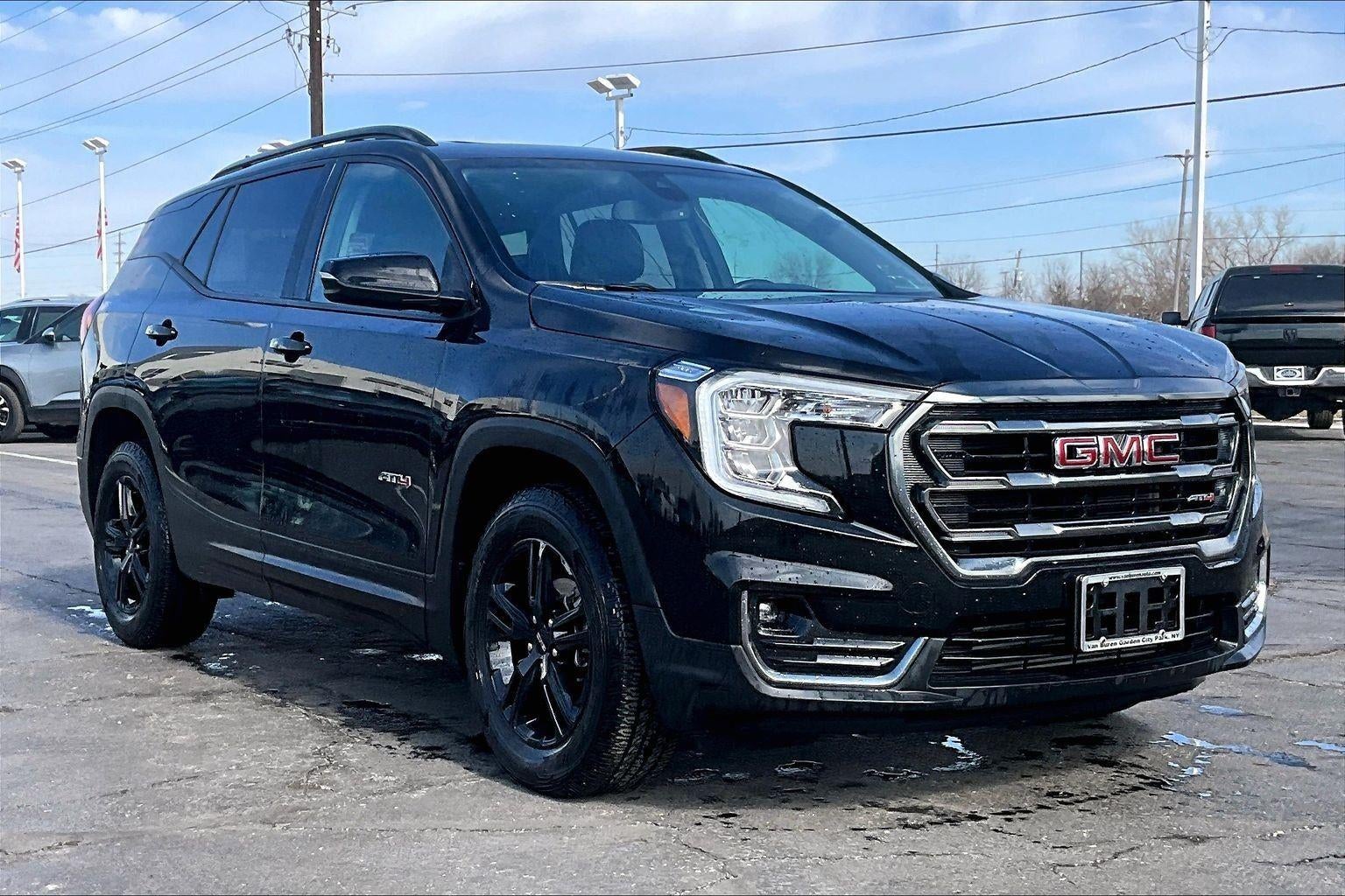 2023 GMC Terrain AT4