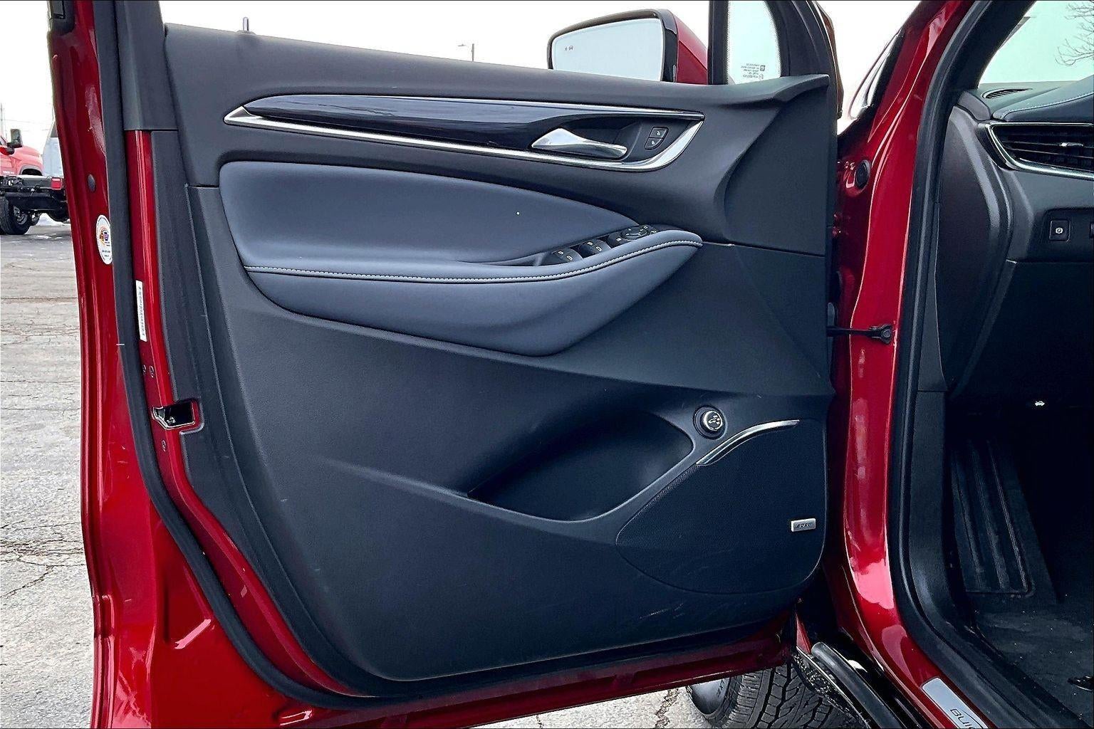 2024 Buick Enclave Essence