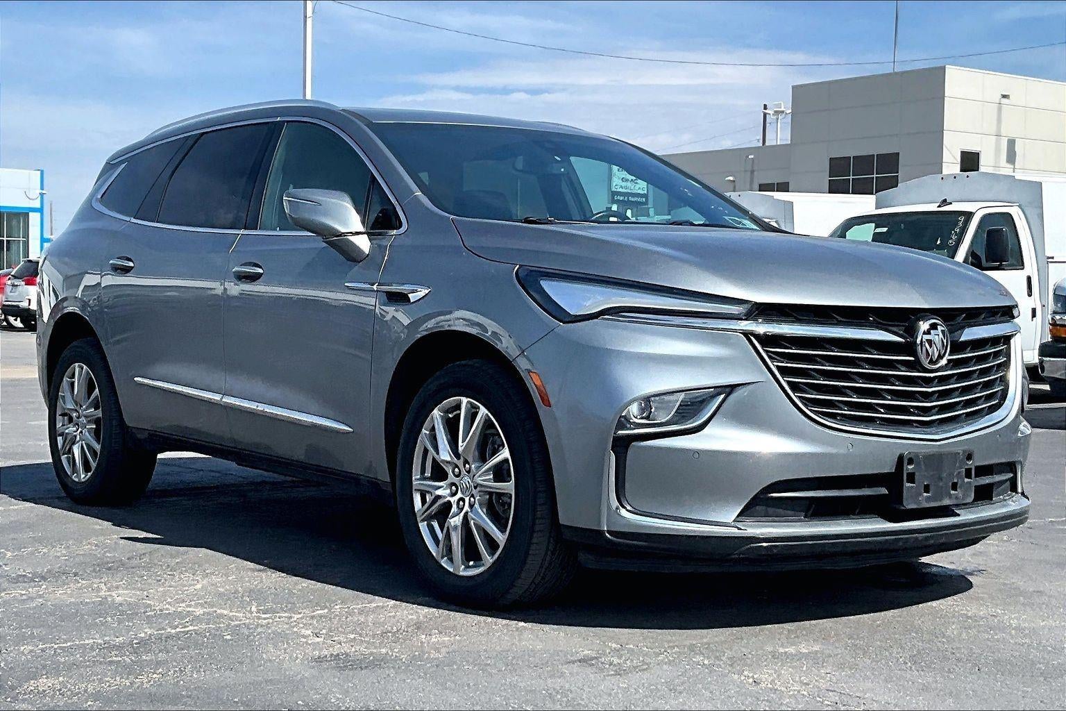 2023 Buick Enclave Essence