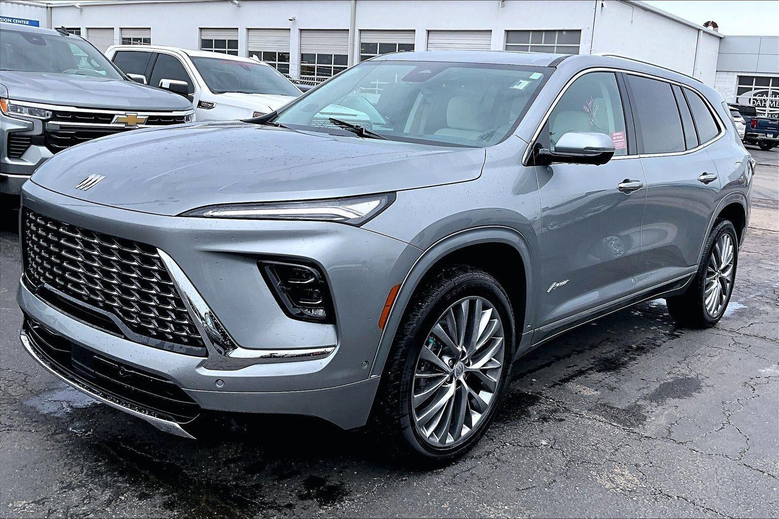 2025 Buick Enclave Avenir