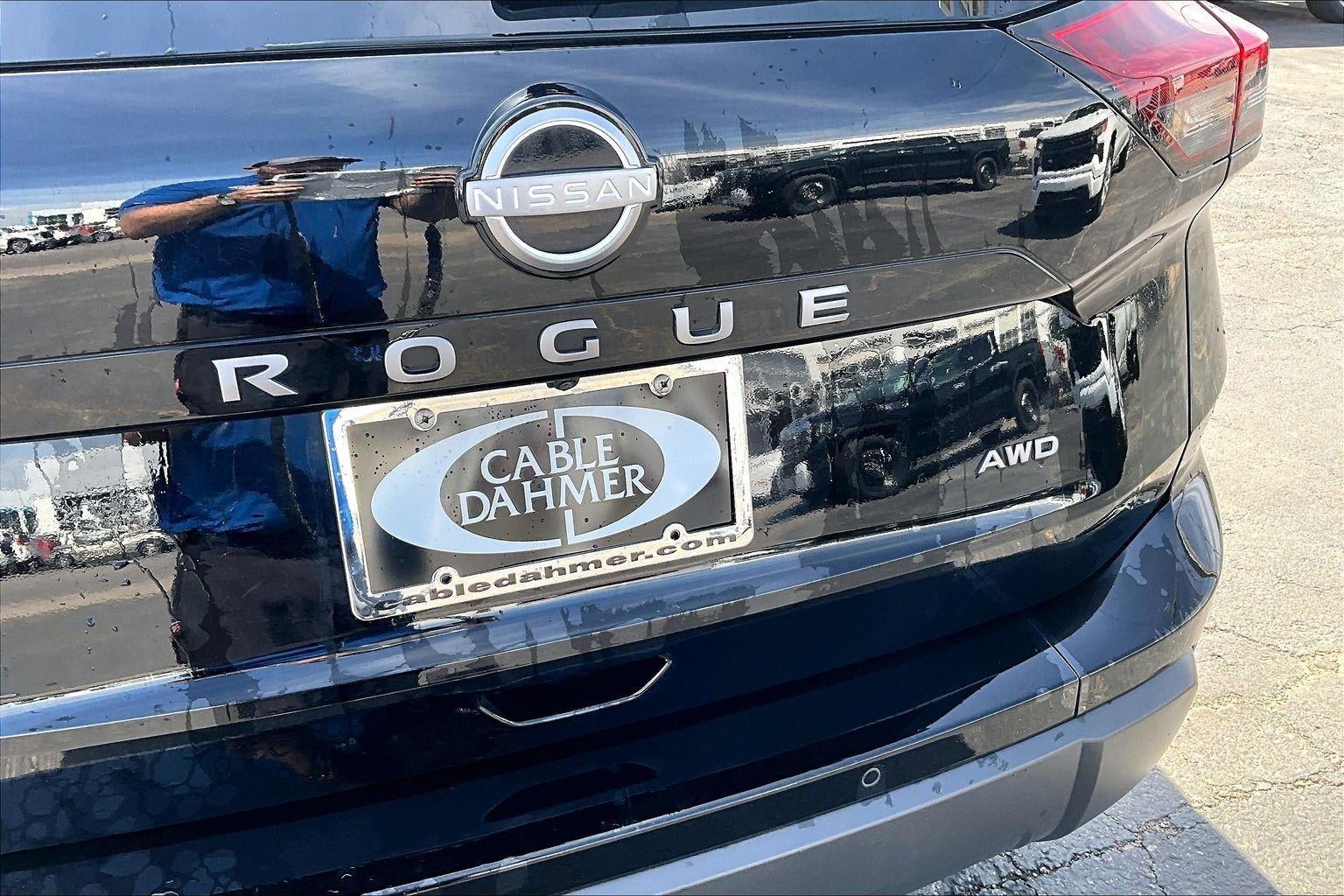 2025 Nissan Rogue SV