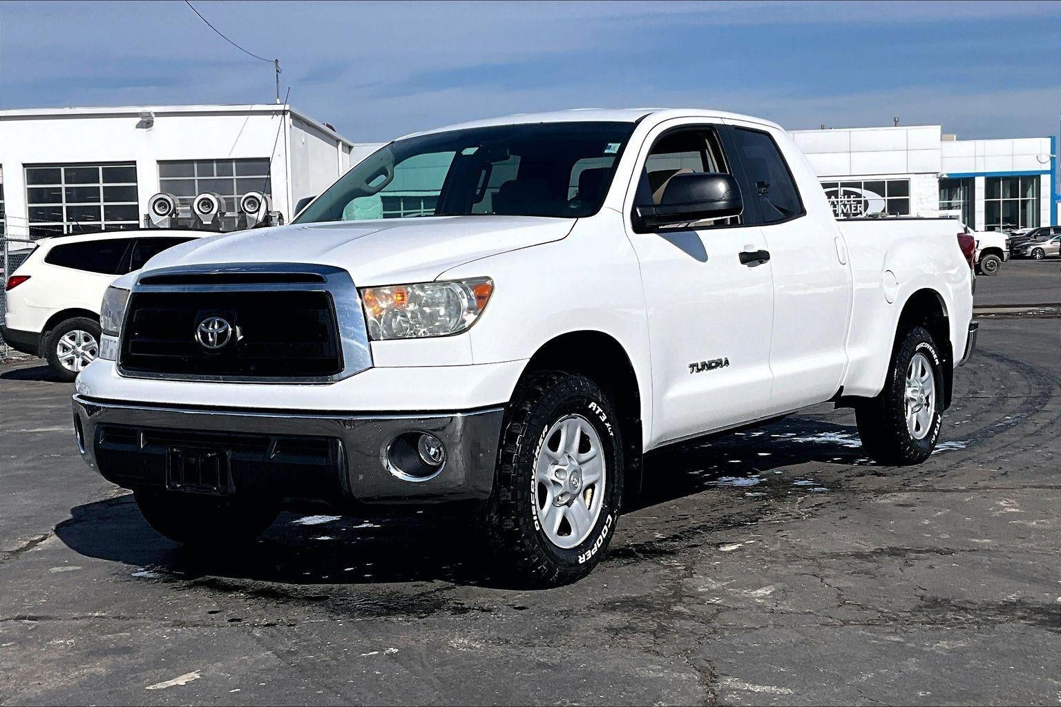 2013 Toyota Tundra 4WD Truck DBL 4WD V8 4.6 SR
