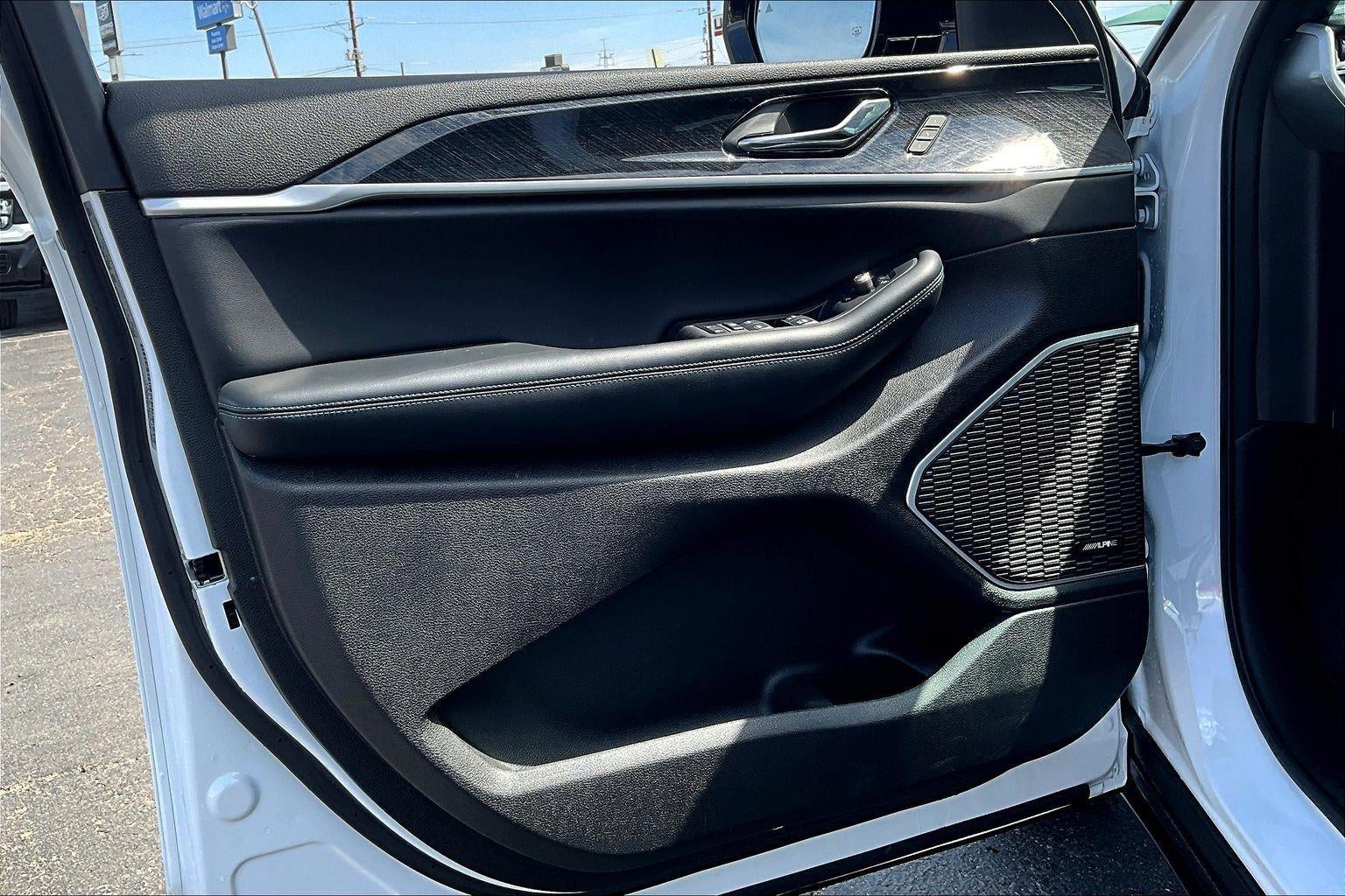 2024 Jeep Grand Cherokee 4xe Trailhawk