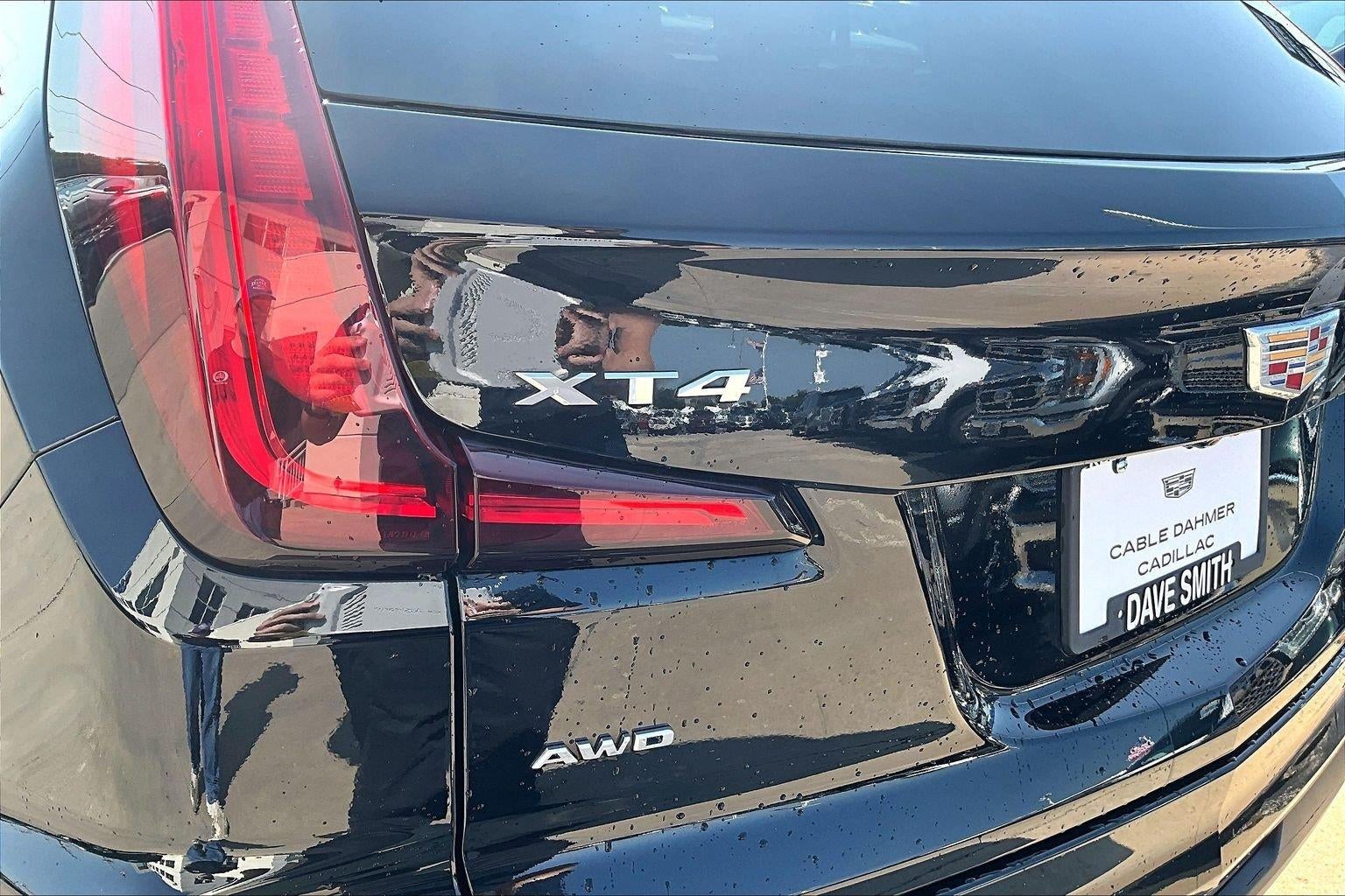 2024 Cadillac XT4 Luxury