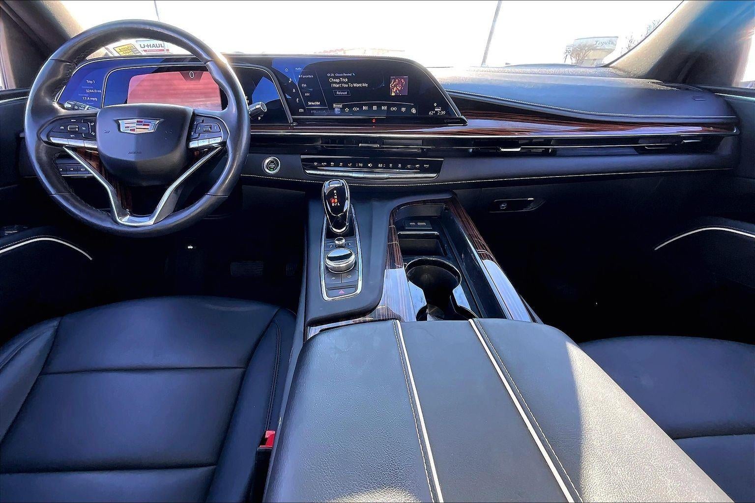 2023 Cadillac Escalade Luxury