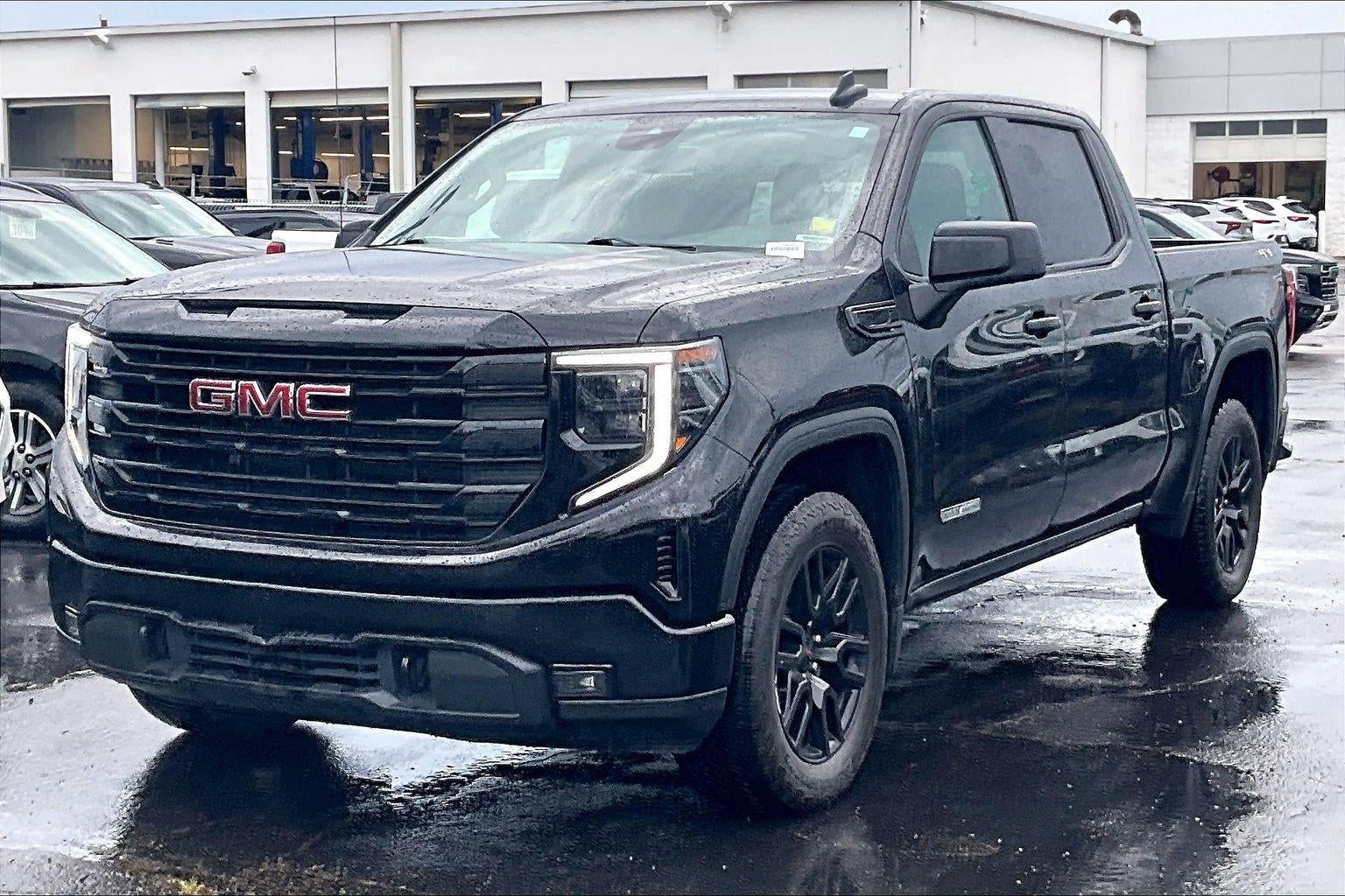 2024 GMC Sierra 1500 Elevation