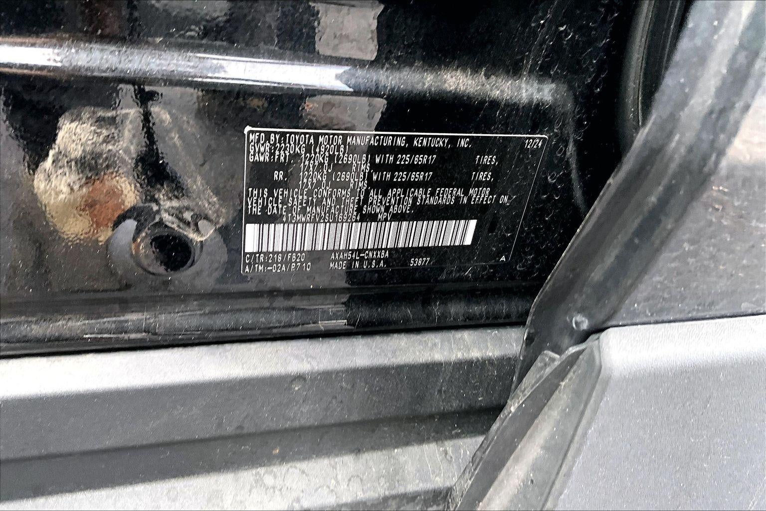 2025 Toyota RAV4 Hybrid LE