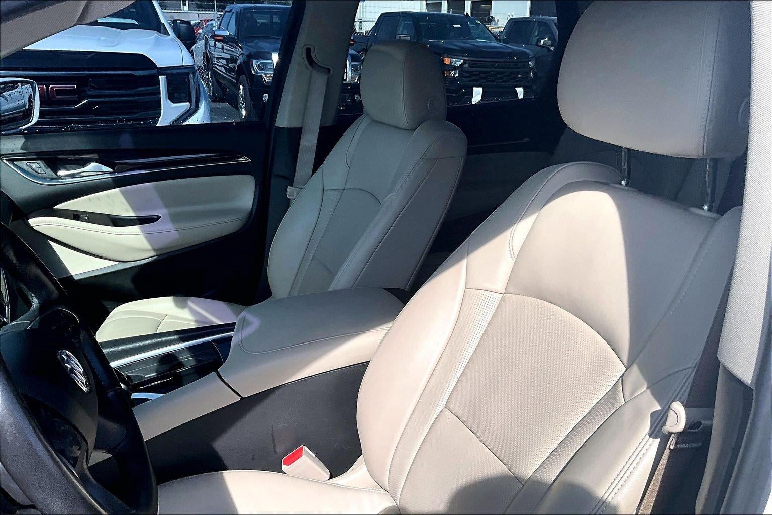 2020 Buick Enclave Essence