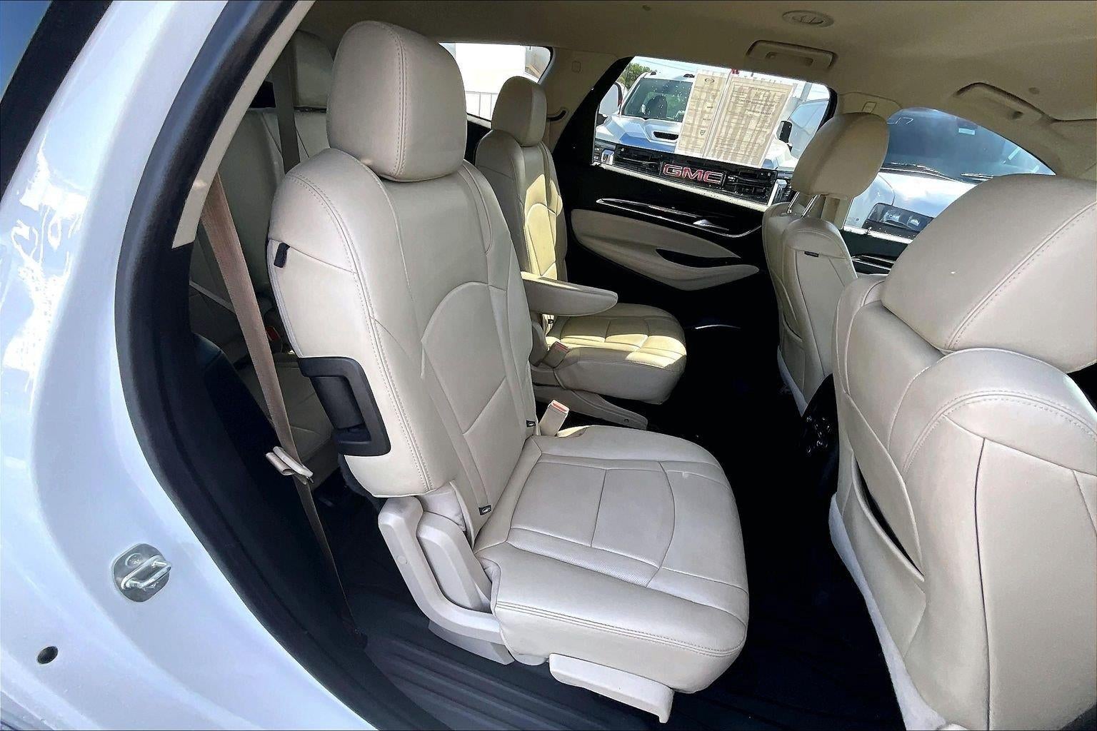 2020 Buick Enclave Essence