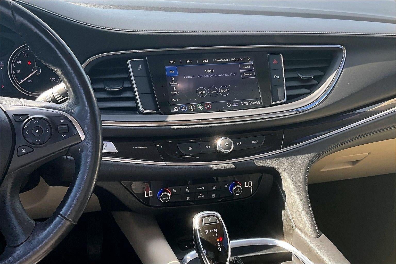 2020 Buick Enclave Essence